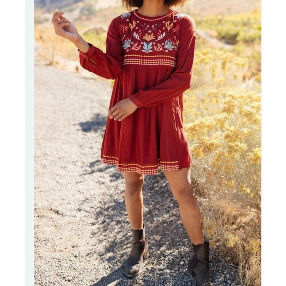Women's Savanna Jane Red Embroidered Mini Dress Plus Size 2X - Picture 1 of 12